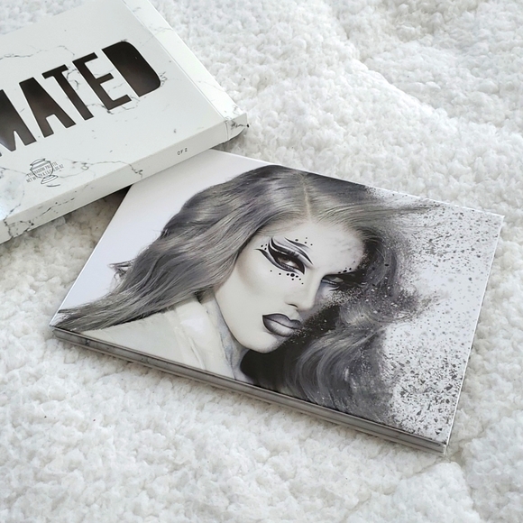 Jeffree Star Cosmetics Cremated Eyeshadow Palette - Picture 7 of 8